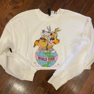 cropped looney tunes jersey